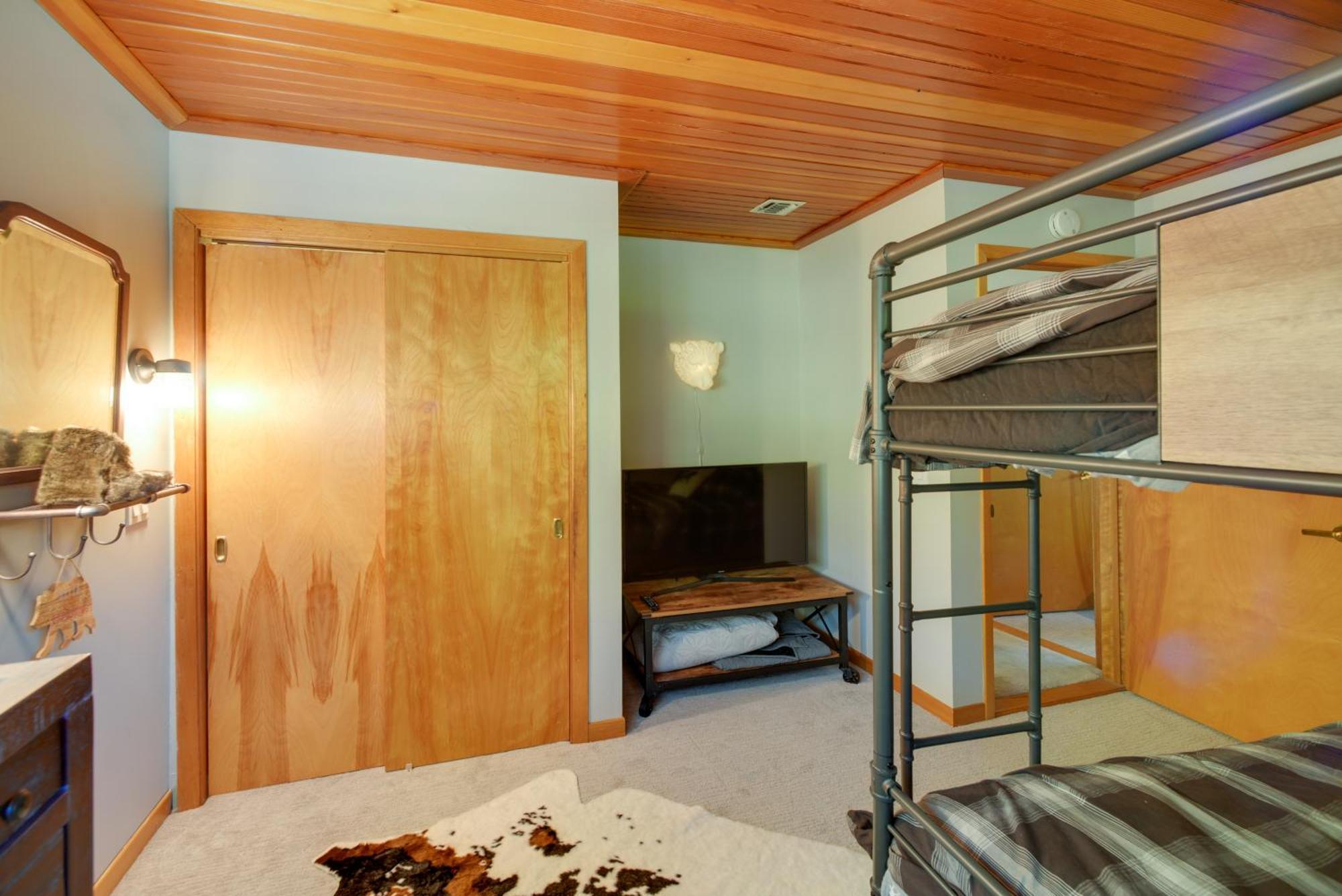 Wilmington Retreat With Deck, Lake Views And Game Room 외부 사진