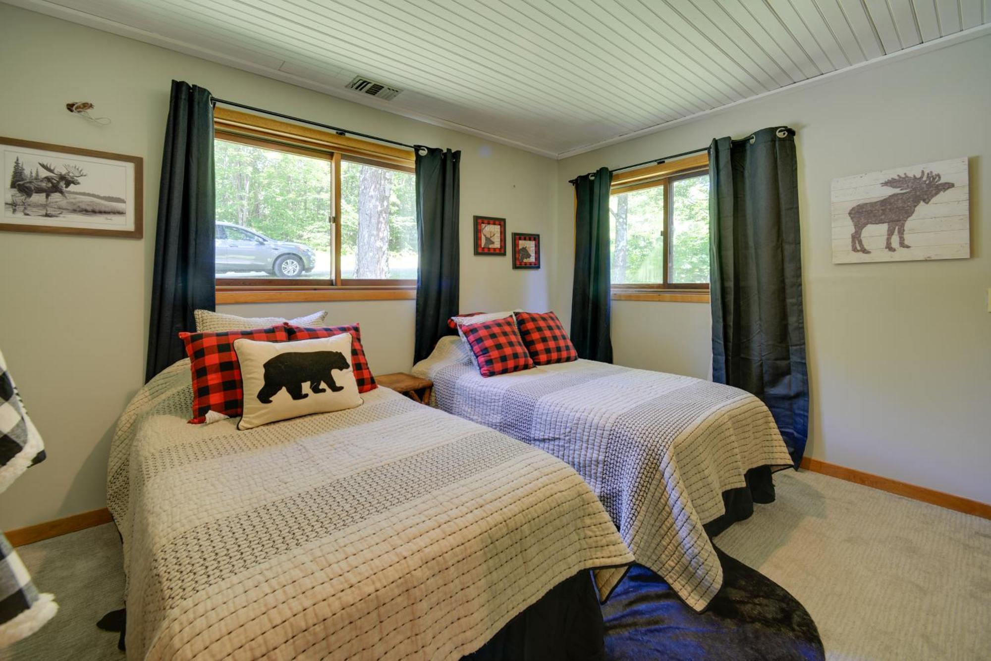Wilmington Retreat With Deck, Lake Views And Game Room 외부 사진