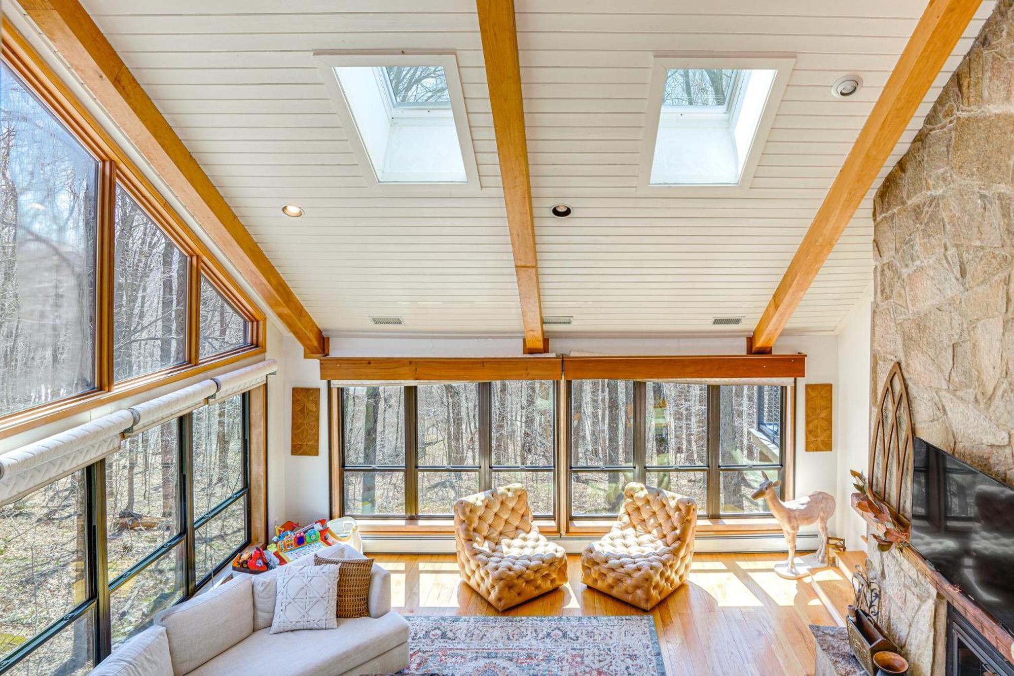 Wilmington Retreat With Deck, Lake Views And Game Room 외부 사진